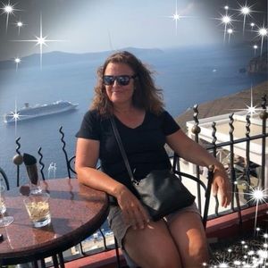 Meet your Posher, Gina